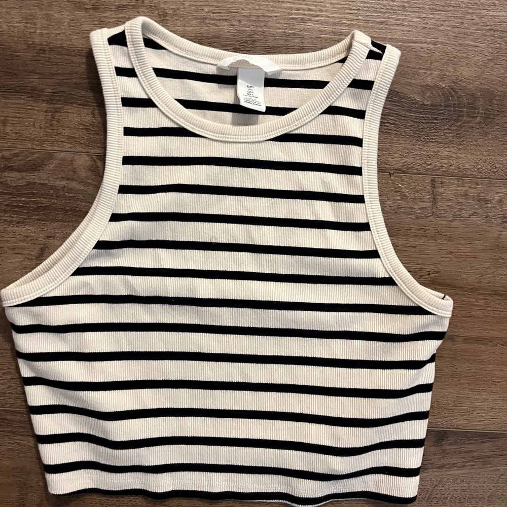 Striped Black and White Ribbed Tank Top - Women's size large